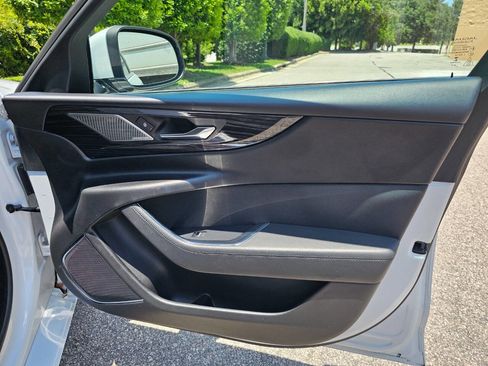 Used 2020 Jaguar XE S image 33