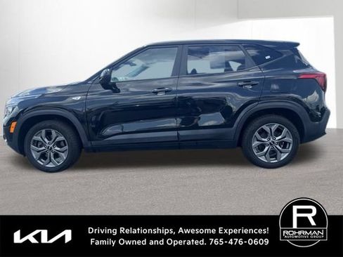 Used 2024 Kia Seltos LX AWD/4WD image 6