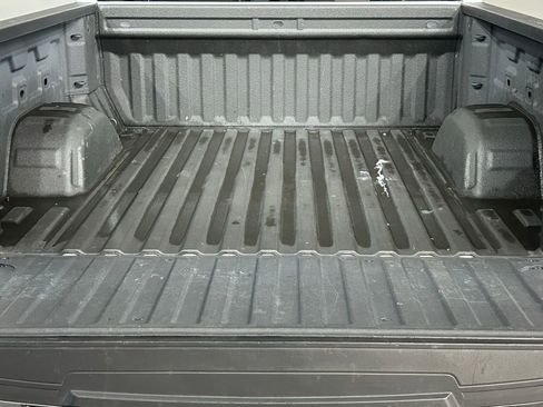 Used 2022 Chevrolet Silverado 1500 LT Trail Boss w/ LPO, Dark Essentials Package AWD/4WD image 28