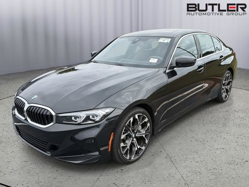 Used 2025 BMW 330i Sedan RWD image 2