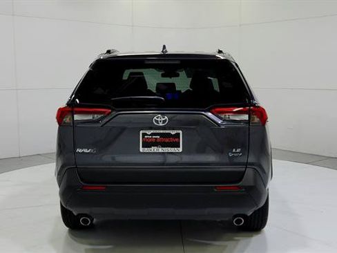 Used 2025 Toyota RAV4 LE AWD/4WD image 7
