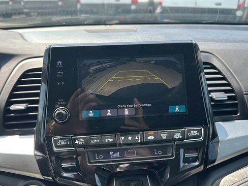 Used 2018 Honda Odyssey EX image 29