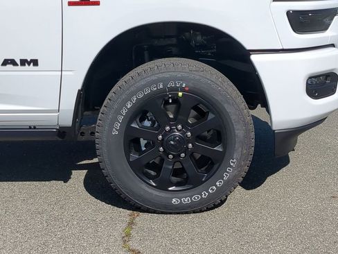 New 2026 RAM 2500 Laramie AWD/4WD image 11