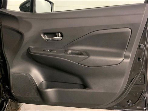 Used 2025 Nissan Versa SV FWD image 26