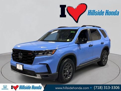 Certified 2024 Honda Pilot TrailSport image 1