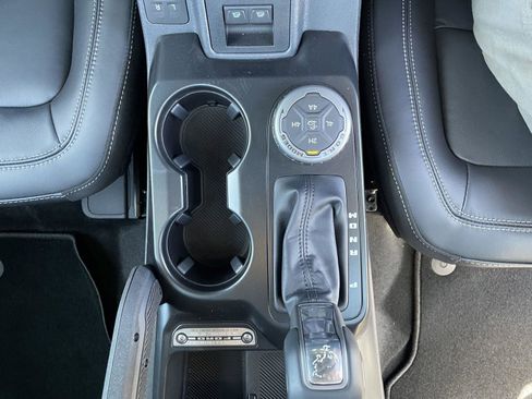 New 2025 Ford Bronco Outer Banks w/ Sasquatch Package AWD/4WD image 21