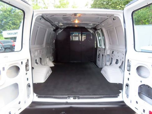 Used 2014 Ford E-150 and Econoline 150 RWD image 13