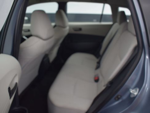 Used 2023 Toyota Corolla Cross L AWD/4WD image 12