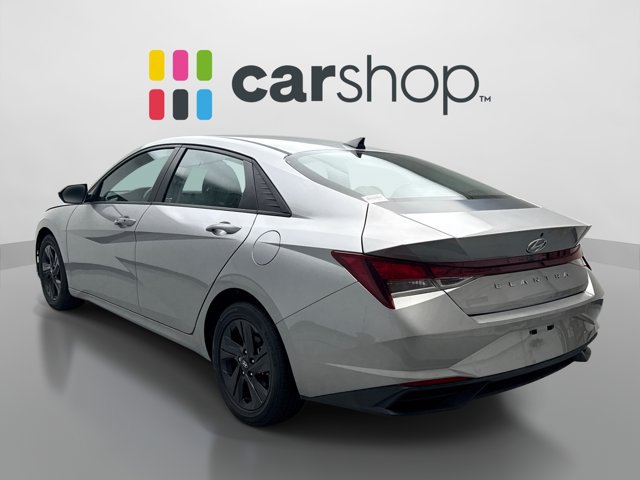 Used 2021 Hyundai Elantra SEL w/ Convenience Package FWD image 3