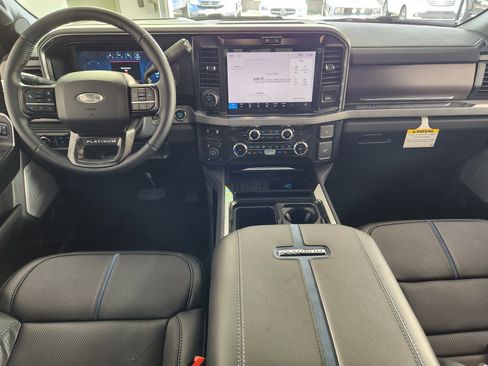 New 2026 Ford F350 Platinum w/ Tremor Off-Road Package AWD/4WD image 16