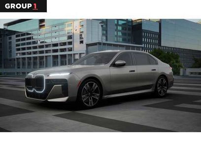 New 2025 BMW 760i xDrive