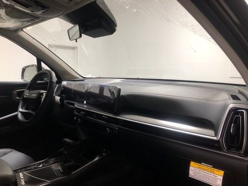 New 2026 Kia Sorento S w/ S Panoramic Sunroof Package image 14