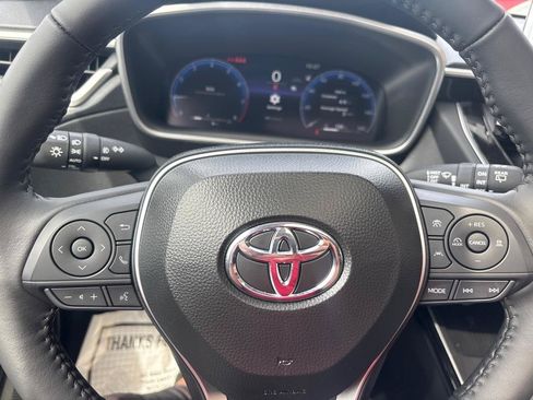 Used 2026 Toyota Corolla Cross XLE w/ Convenience Package FWD image 35