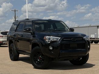 Used 2023 Toyota 4Runner SR5 Premium w/ Moonroof Package AWD/4WD video 2