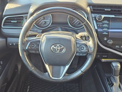 Used 2020 Toyota Camry SE image 19