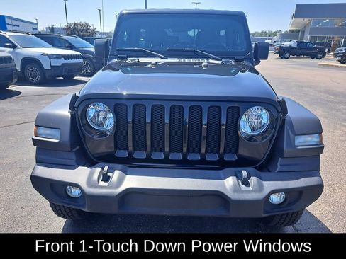 Used 2022 Jeep Wrangler Unlimited Sport AWD/4WD image 8