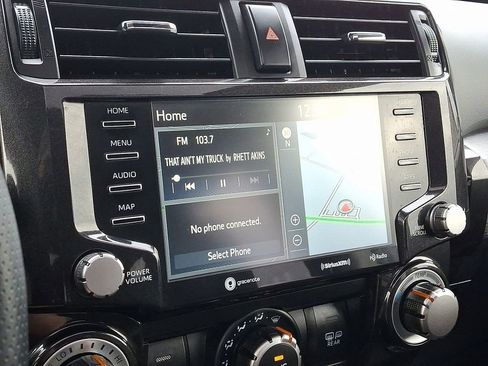 Used 2020 Toyota 4Runner TRD Off-Road Premium image 17