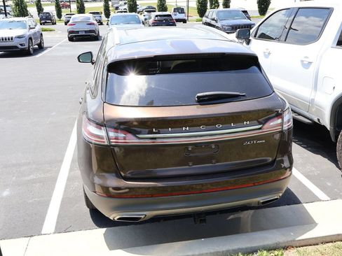 Used 2019 Lincoln Nautilus Reserve w/ Driver Assistance Package AWD/4WD image 14