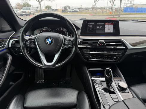 Used 2017 BMW 540i w/ Premium Package image 16
