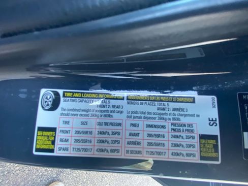 Used 2025 Toyota Corolla LE FWD image 21