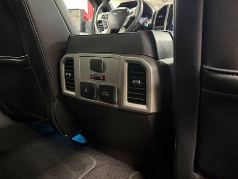 Used 2020 Ford F150 Lariat w/ Equipment Group 502A Luxury AWD/4WD image 22