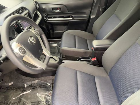 Used 2015 Toyota Prius C Two FWD image 9