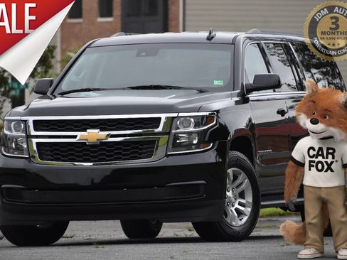 Used 2018 Chevrolet Suburban LT image 1