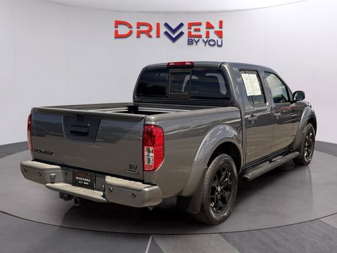 Used 2020 Nissan Frontier SV w/ Midnight Edition Floor Mats RWD image 5