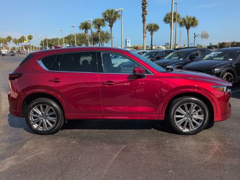 New 2025 MAZDA CX-5 Signature image 3