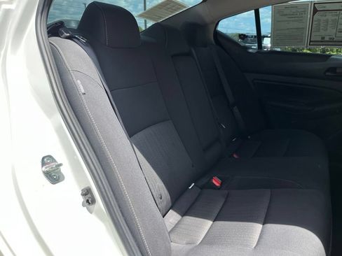 Used 2025 Nissan Altima 2.5 S FWD image 21