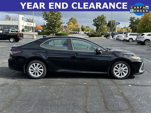 Used 2023 Toyota Camry LE image 2