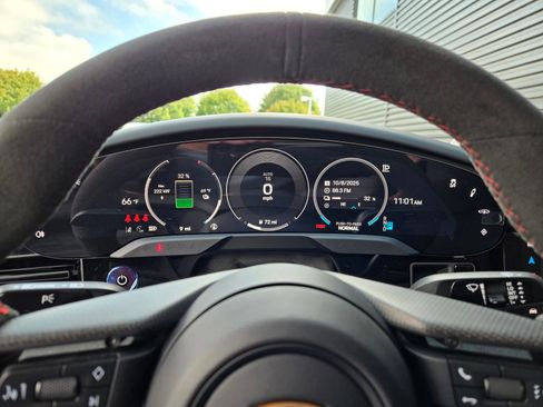 New 2026 Porsche Taycan GTS AWD/4WD image 25