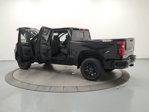 Used 2026 Chevrolet Silverado 1500 LT Trail Boss w/ LT Trail Boss Premium Package AWD/4WD image 14