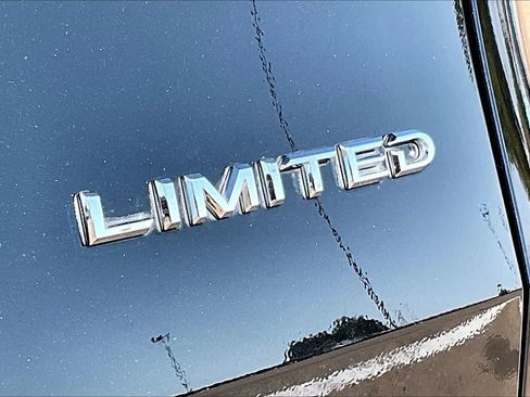 Used 2025 Toyota Grand Highlander FWD image 7