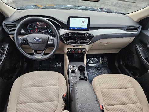 Certified 2020 Ford Escape SE image 13