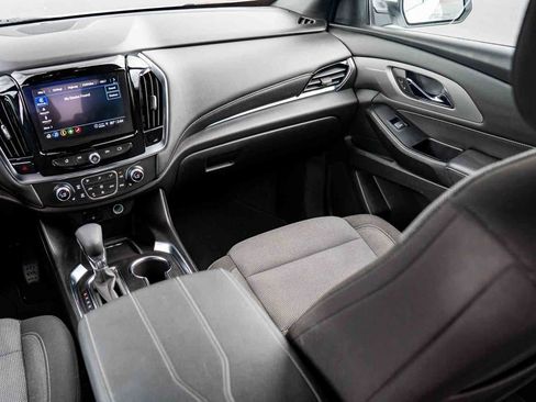 Certified 2023 Chevrolet Traverse LT FWD image 26