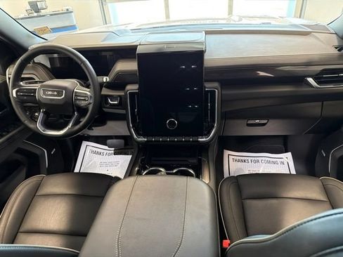 Used 2025 GMC Yukon Elevation w/ LPO, Elevation Black Package AWD/4WD image 23