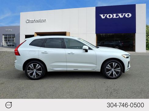 Certified 2023 Volvo XC60 B5 Plus image 2