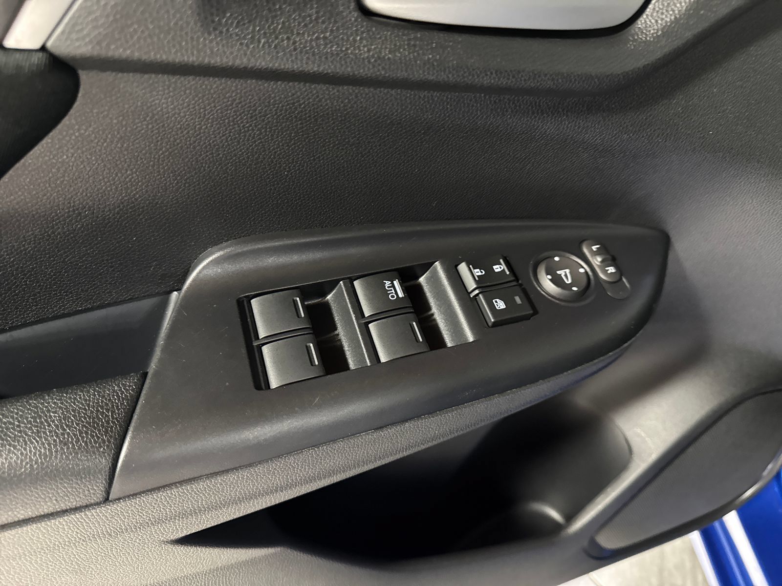 Used 2020 Honda Fit LX image 12
