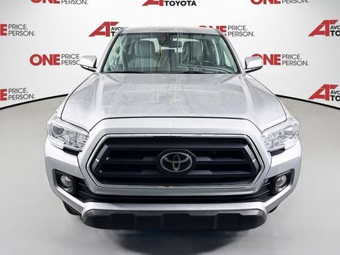 Certified 2022 Toyota Tacoma SR5 RWD image 3