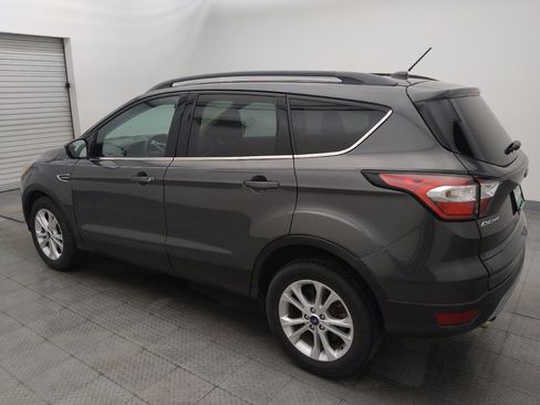 Used 2018 Ford Escape SE FWD image 3