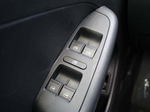 Used 2015 Volkswagen Jetta SE image 26