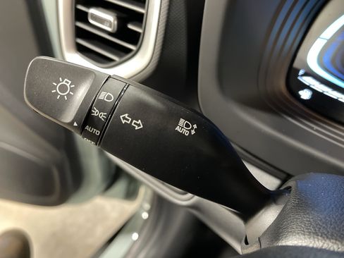 Used 2026 Hyundai Venue SEL image 20