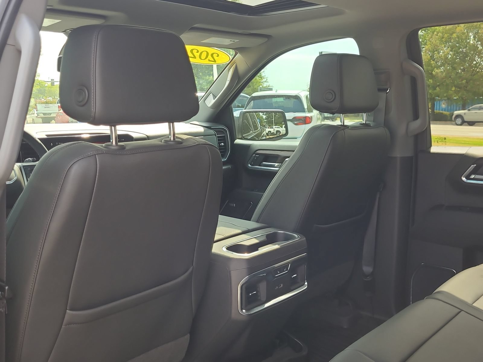 Used 2024 GMC Sierra 1500 SLT w/ SLT Premium Plus Package AWD/4WD image 12
