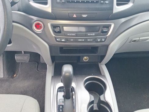 Used 2016 Honda Pilot LX image 13