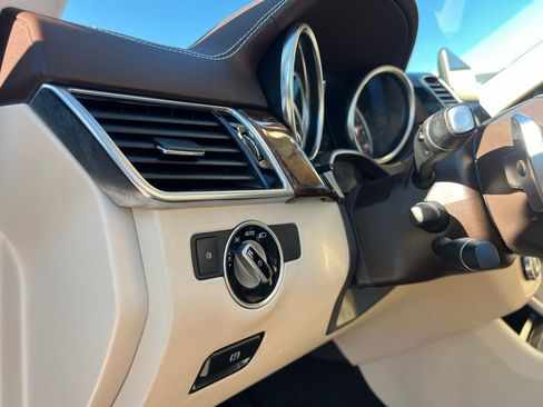 Used 2019 Mercedes-Benz GLS 450 4MATIC image 51