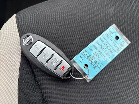 Certified 2022 Nissan Versa SV image 33