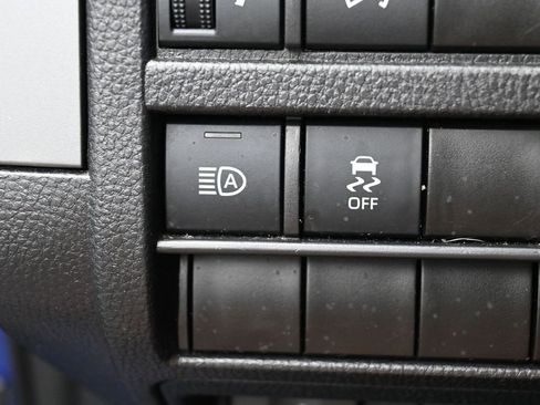 Used 2024 Toyota Tacoma TRD Sport image 15