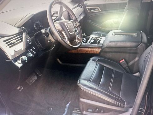 Used 2019 GMC Yukon XL Denali w/ Open Road Package AWD/4WD image 6