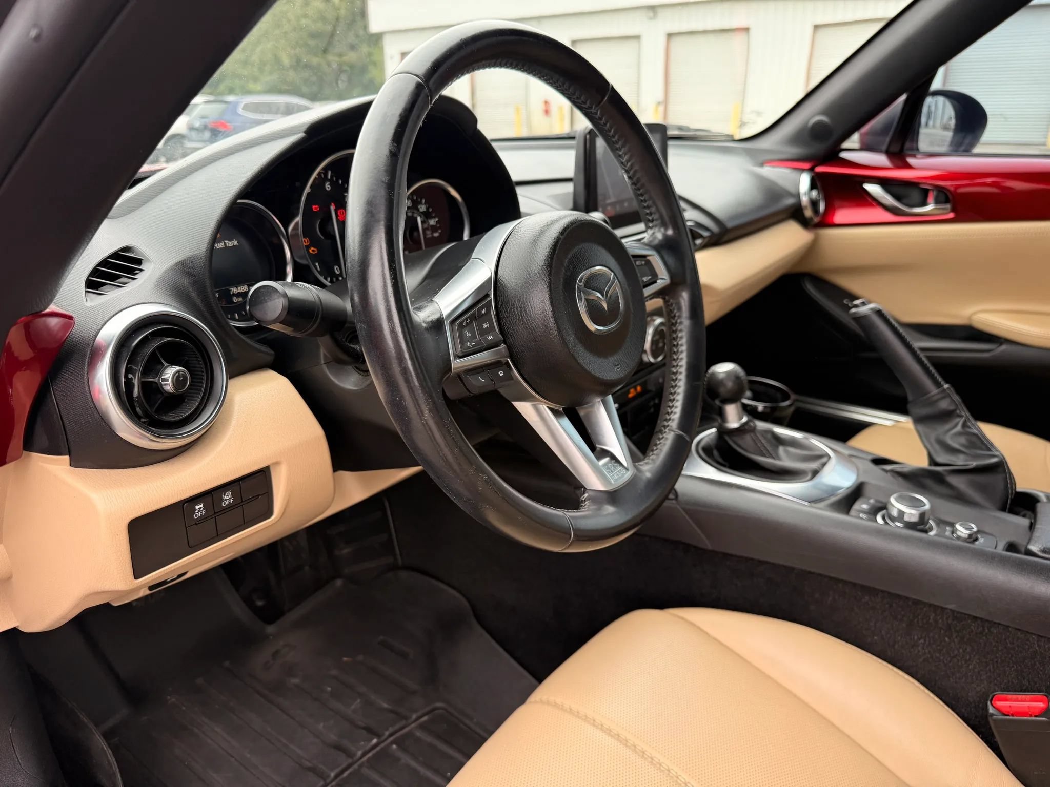 Used 2020 MAZDA MX-5 Miata RF Grand Touring RWD image 16
